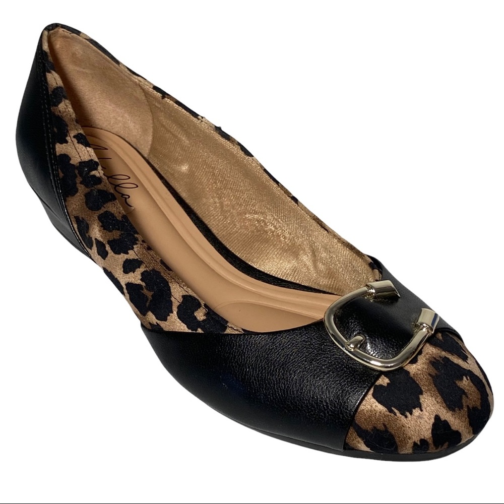 Abella Loafer 9.5 Sandal Flat FINA Cheetah Print w/ Buckle - Picture 2 of 10